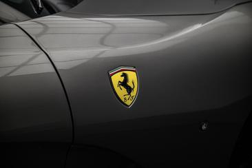 Ferrari 812 Superfast — photo 28