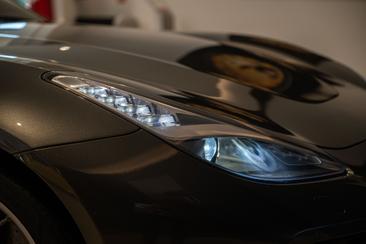Ferrari GTC4Lusso T — photo 34