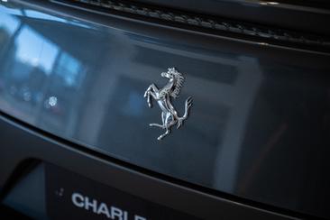 Ferrari GTC4Lusso T — photo 40
