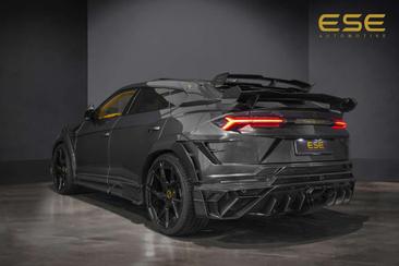 Lamborghini Urus — photo 2