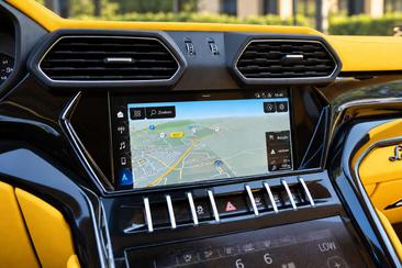 Lamborghini Urus — photo 15