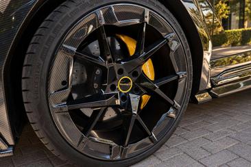 Lamborghini Urus — photo 23