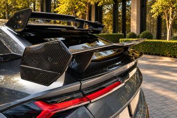 Lamborghini Urus — photo 35