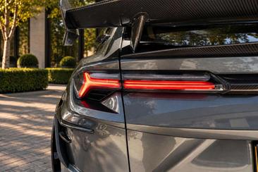Lamborghini Urus — photo 36
