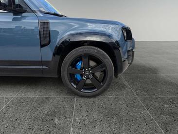 Land Rover Defender D200 — photo 4