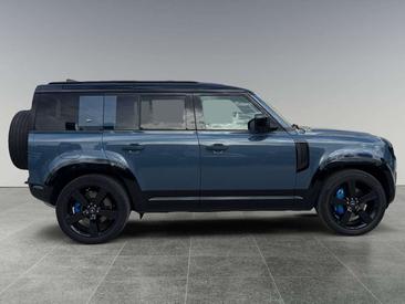 Land Rover Defender D200 — photo 5