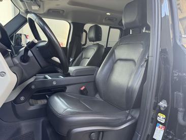 Land Rover Defender 110 D200 — photo 4