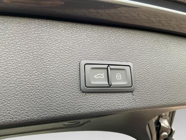 Audi Q2 35 TDI — photo 19