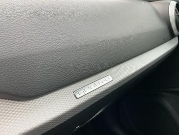 Audi Q2 35 TDI — photo 26