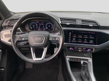 Audi Q3 TFSI E 45 E — photo 8