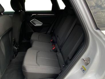 Audi Q3 TFSI E 45 E — photo 10