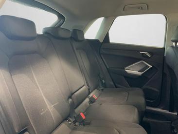 Audi Q3 TFSI E 45 E — photo 4