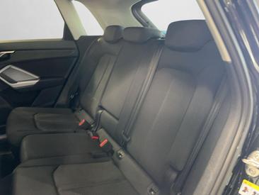 Audi Q3 TFSI E 45 E — photo 14