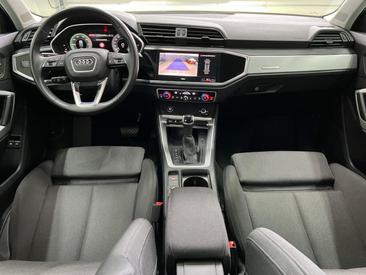 Audi Q3 TFSI E 45 E — photo 9