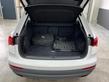 Audi Q3 TFSI E 45 E — photo 11