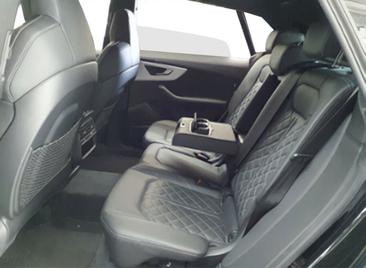 Audi SQ8 TFSI — photo 8
