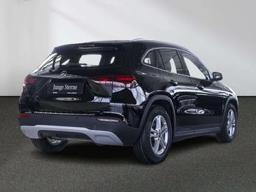Mercedes GLA 200 — photo 2