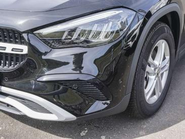 Mercedes GLA 200 — photo 2