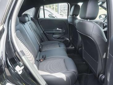 Mercedes GLA 200 — photo 7