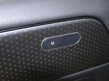 Mercedes GLA 200 — photo 8