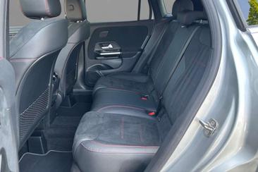 Mercedes GLA 200 — photo 6