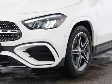 Mercedes-Benz GLA 220 4MATIC — photo 3
