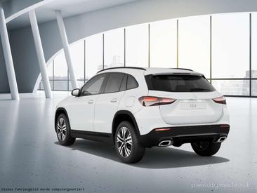 Mercedes-Benz GLA 220 4MATIC — photo 13