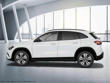 Mercedes-Benz GLA 220 4MATIC — photo 16