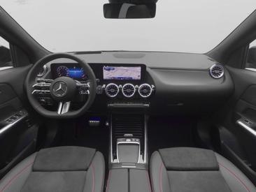 Mercedes-Benz GLA 220 4MATIC — photo 18