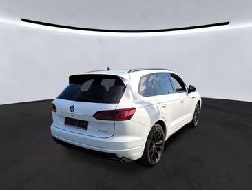 Volkswagen Touareg R EHybrid — photo 4