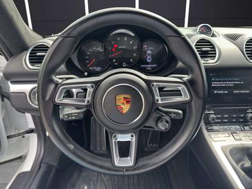 Porsche 718 Cayman GTS 4.0 — photo 13