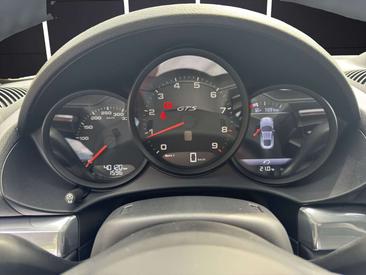 Porsche 718 Cayman GTS 4.0 — photo 14