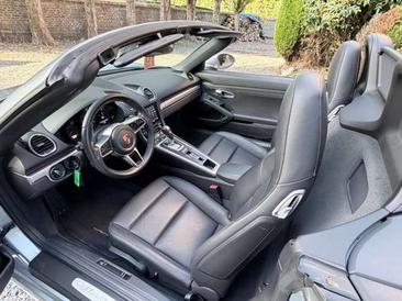 Porsche 718 Cayman — photo 7
