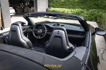 Porsche 911 Cabriolet Carrera — photo 21