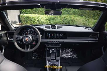 Porsche 911 Cabriolet Carrera — photo 26