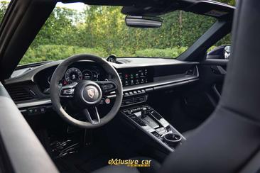 Porsche 911 Cabriolet Carrera — photo 33