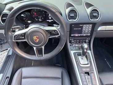 Porsche 718 Cayman — photo 4
