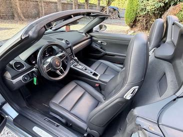 Porsche 718 Cayman — photo 7