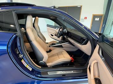 Porsche 911 Cabriolet Carrera S — photo 12