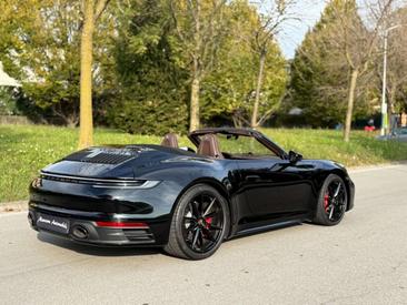 Porsche 911 Cabriolet Carrera 4S — photo 15