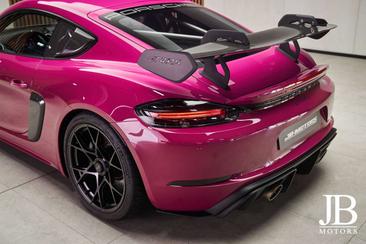 Porsche 718 Cayman GT4 RS — photo 18