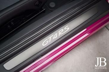 Porsche 718 Cayman GT4 RS — photo 34