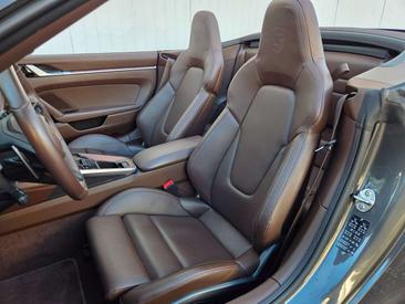 Porsche 911 Cabriolet Carrera 4S — photo 5