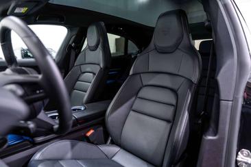 Porsche Taycan Sport Turismo Base — photo 13