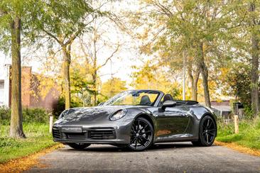 Porsche 911 Cabriolet Carrera — photo 2