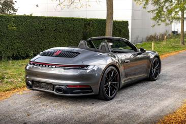 Porsche 911 Cabriolet Carrera — photo 19