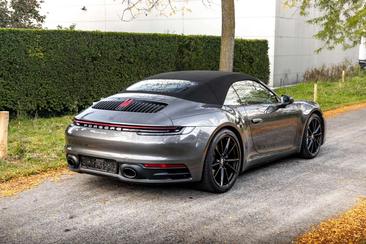 Porsche 911 Cabriolet Carrera — photo 20