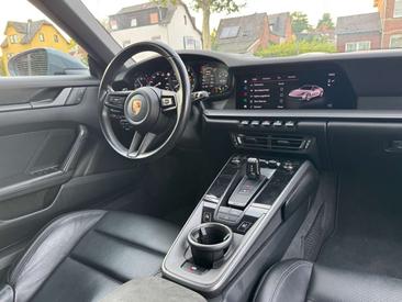 Porsche 911 Cabriolet Carrera — photo 4