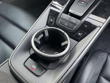 Porsche 911 Cabriolet Carrera — photo 11