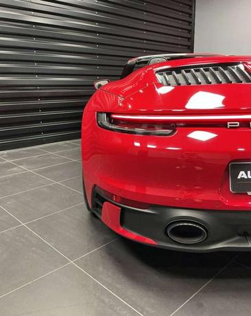 Porsche 911 Cabriolet Carrera — photo 10